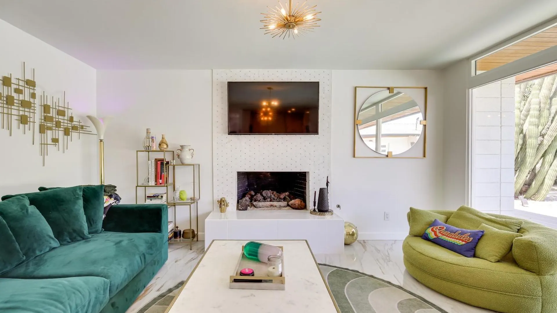 2 Mi To Dtwn Palm Springs Vibrant Home With Hot Tub