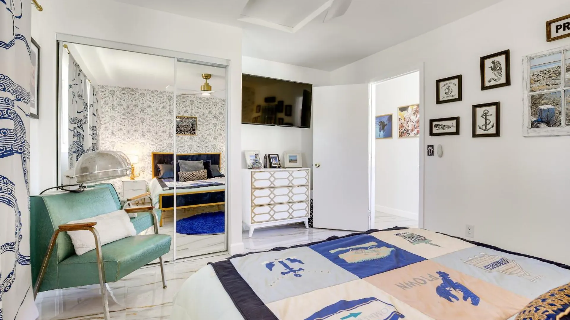 2 Mi To Dtwn Palm Springs Vibrant Home With Hot Tub Feriehus