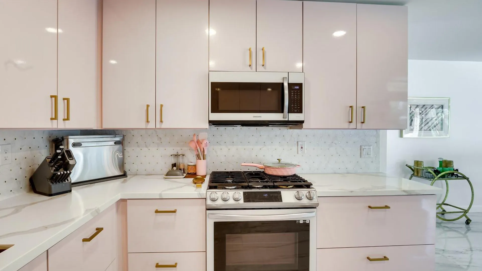 펜션 2 Mi To Dtwn Palm Springs Vibrant Home With Hot Tub