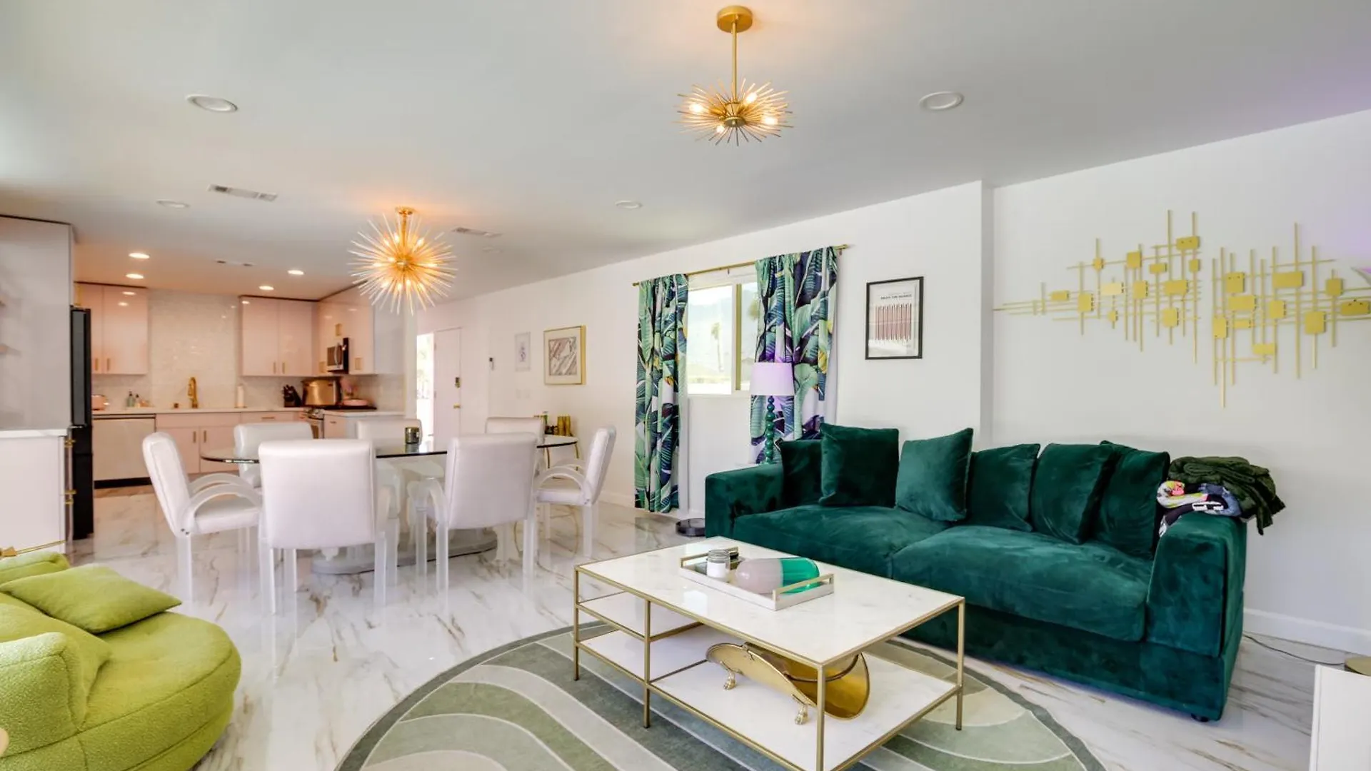 2 Mi To Dtwn Palm Springs Vibrant Home With Hot Tub 펜션